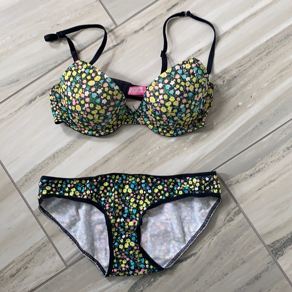 VS Pink Floral Bra & Underwear Set - 34B/SM